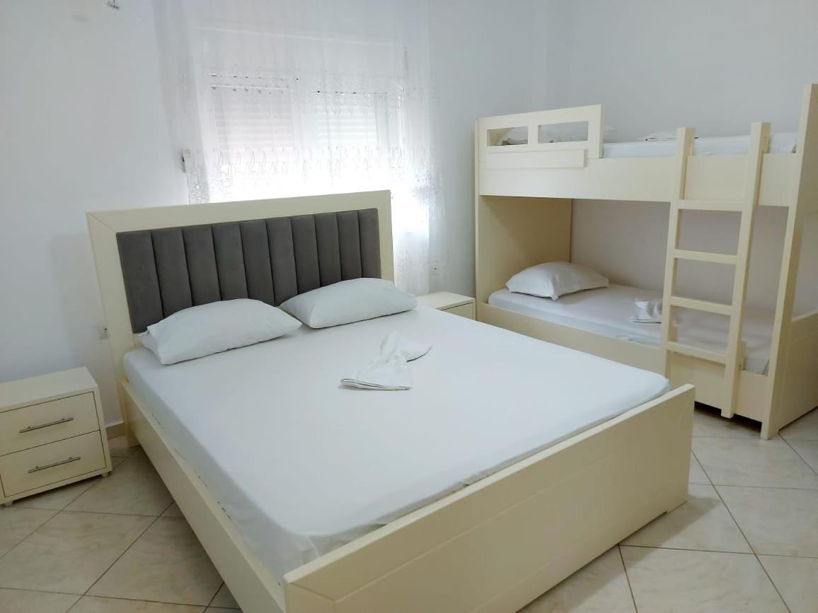 Vila Rexhaj Ksamil Luaran gambar