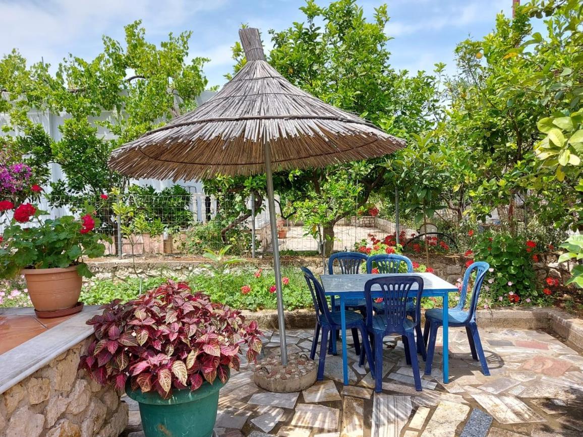 Vila Rexhaj Ksamil Luaran gambar