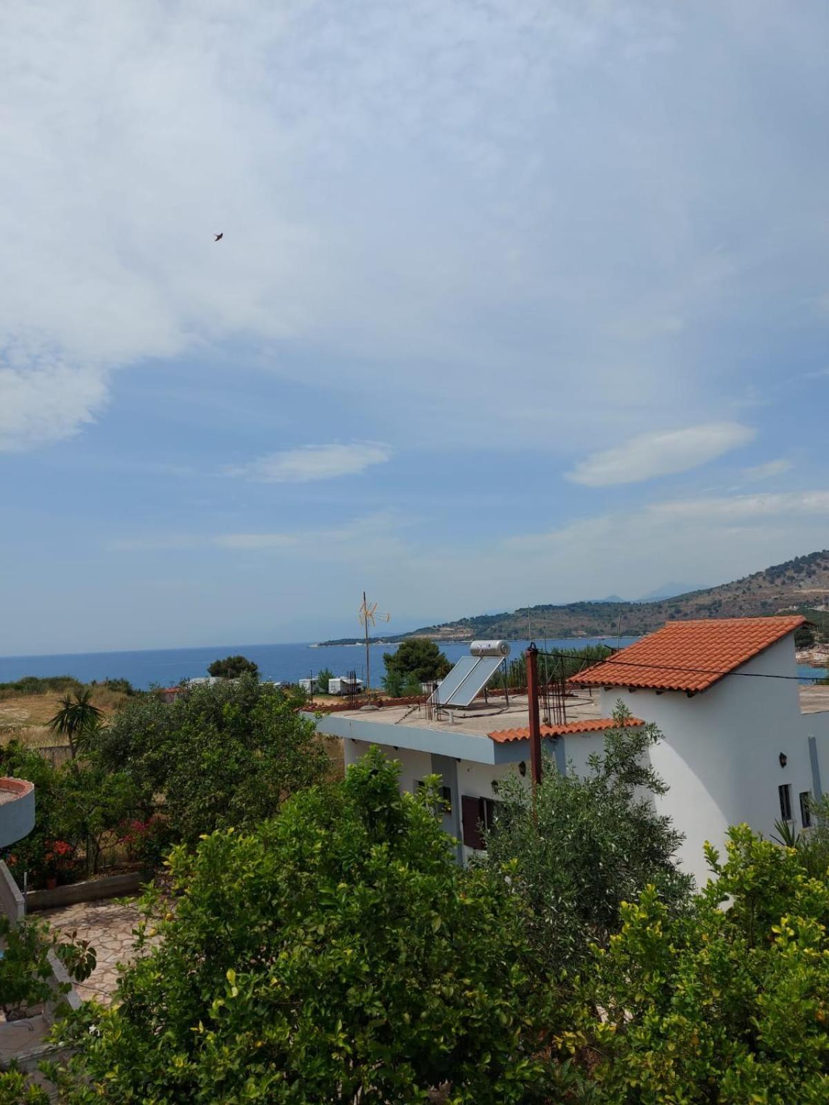 Vila Rexhaj Ksamil Luaran gambar
